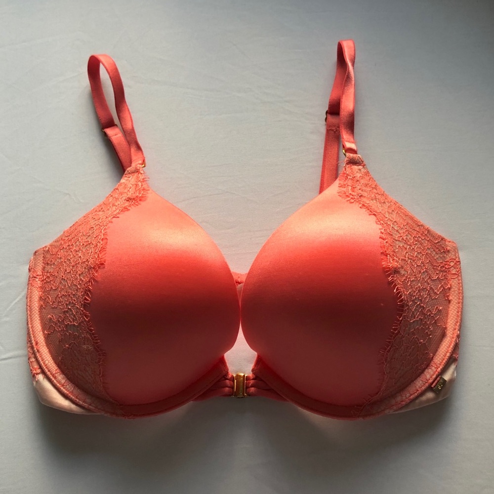 Victoria’s Secret Very Sexy Push Bra